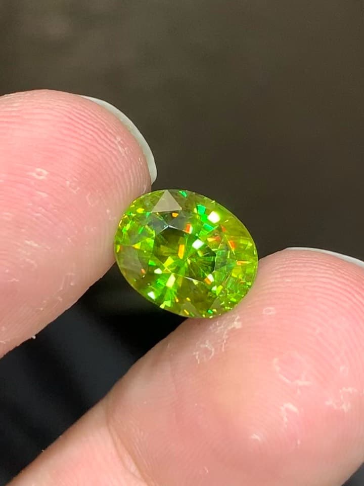 Peridot 0.00 ct