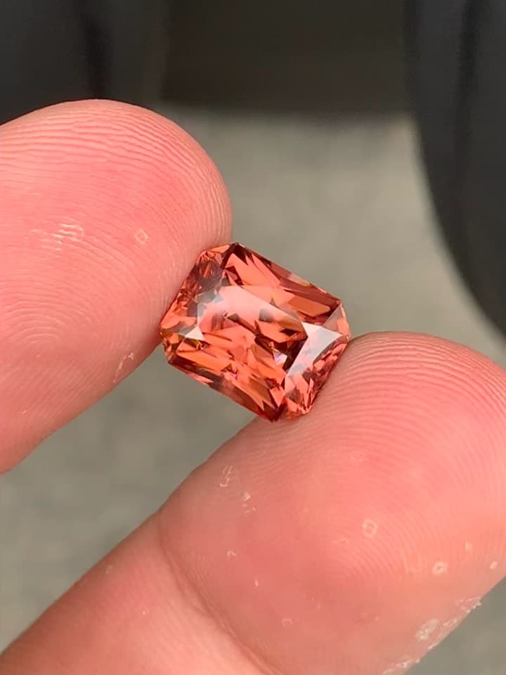 Tourmaline 0.00 ct