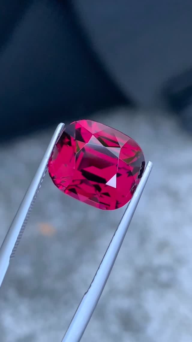 Tourmaline 0.00 ct