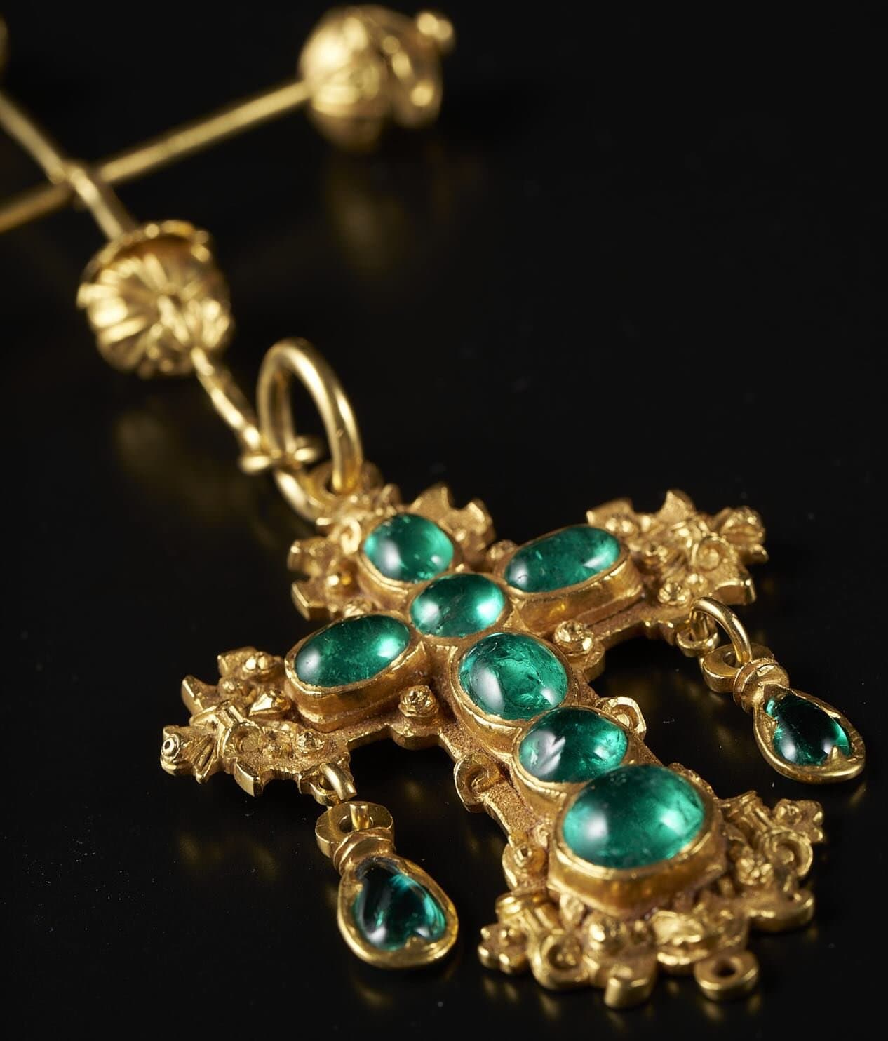 Gold Emerald Cross Pendant with Earrings