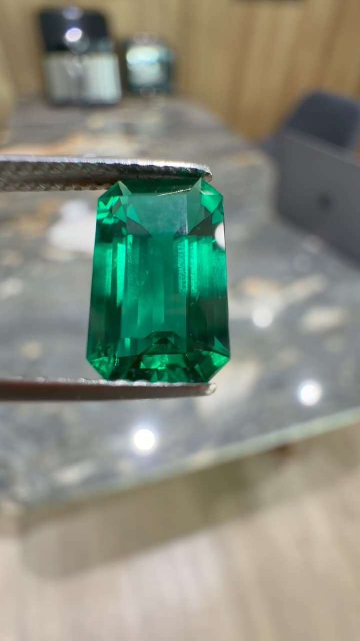 Tourmaline 0.00 ct