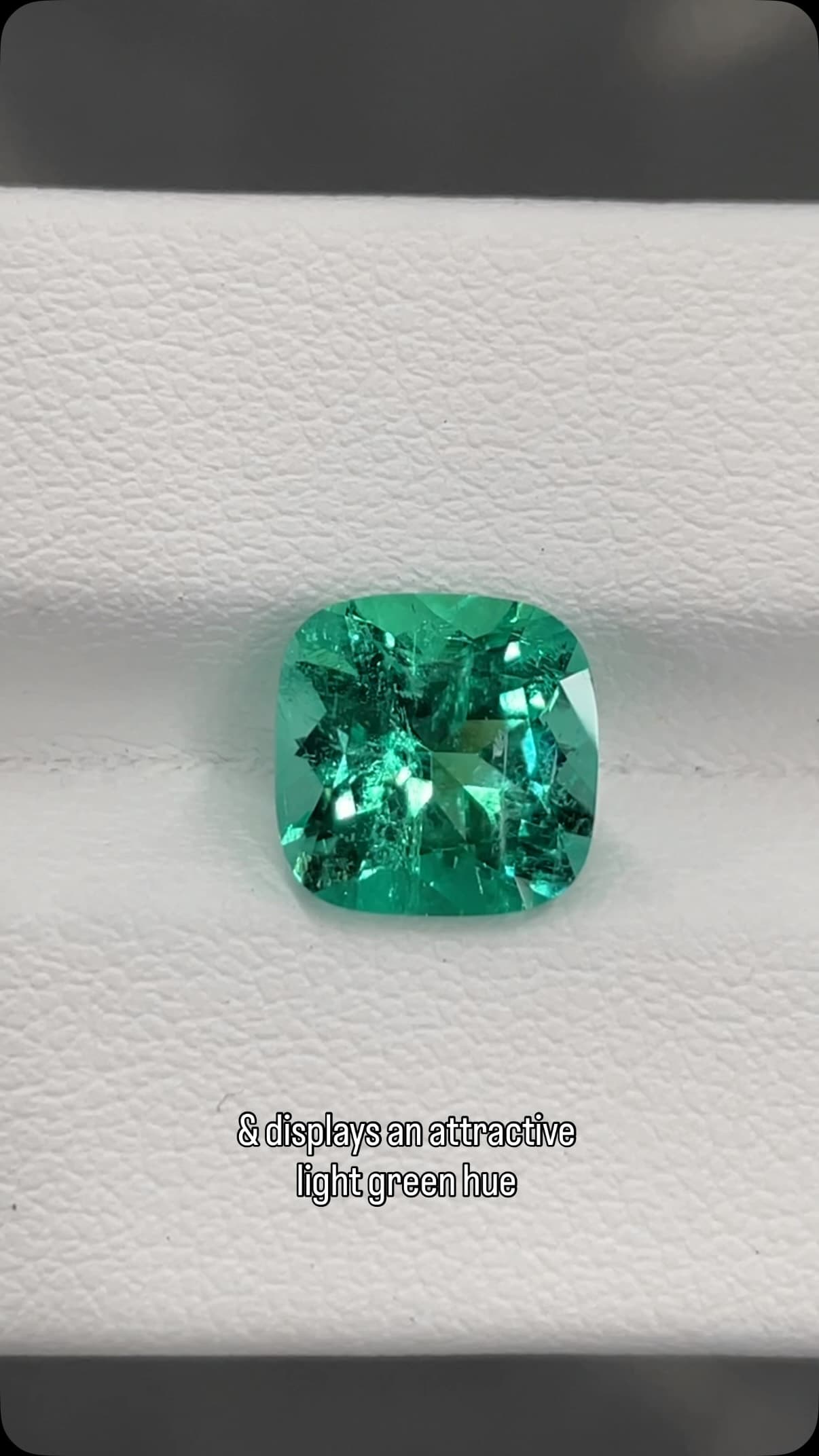 Emerald 3.00 ct