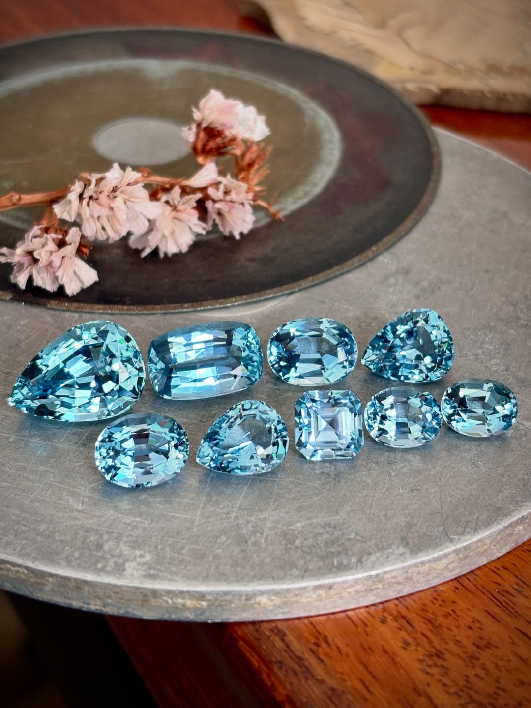 Beryl 54.64 ct