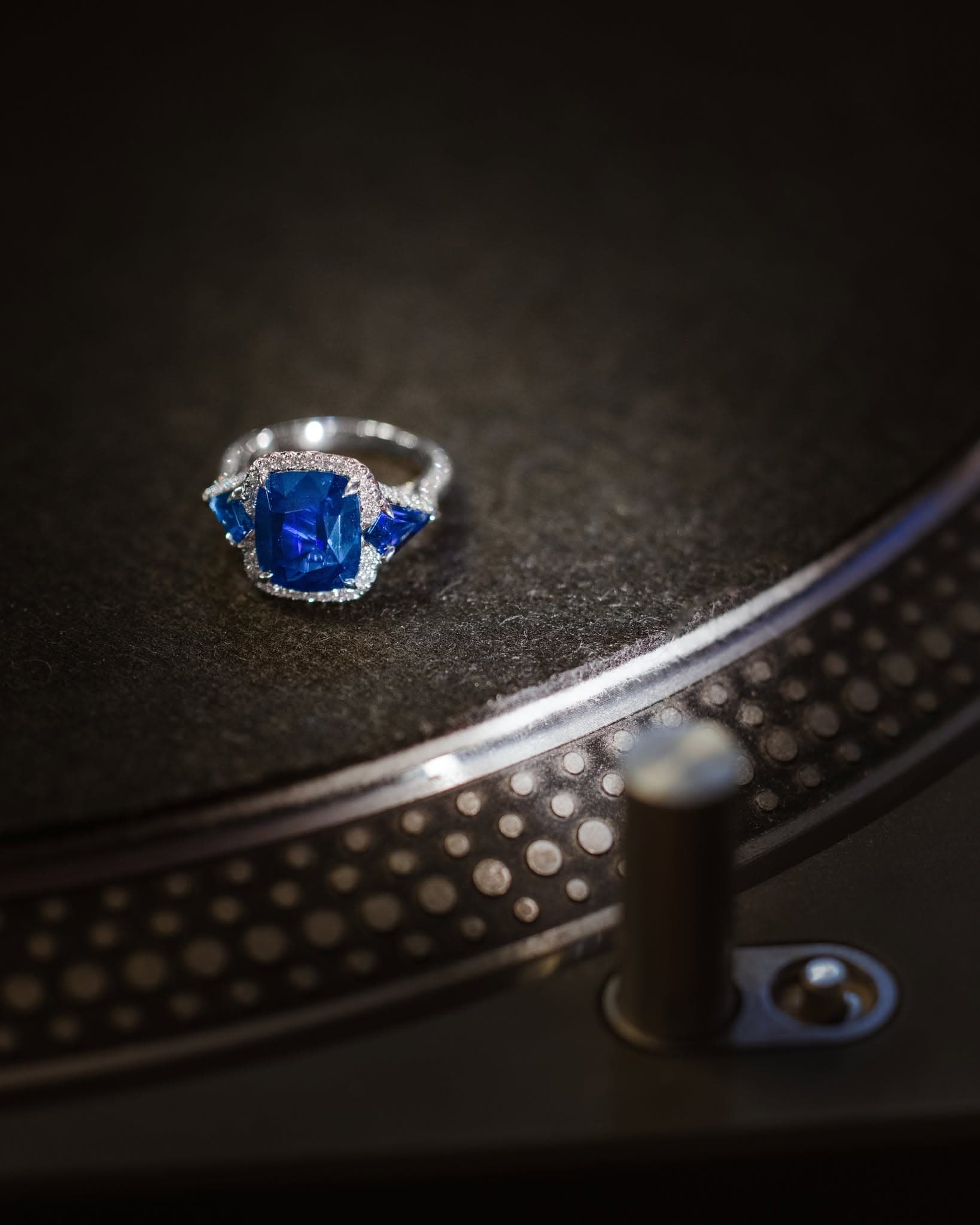 White Gold Blue Sapphire & Diamond Ring