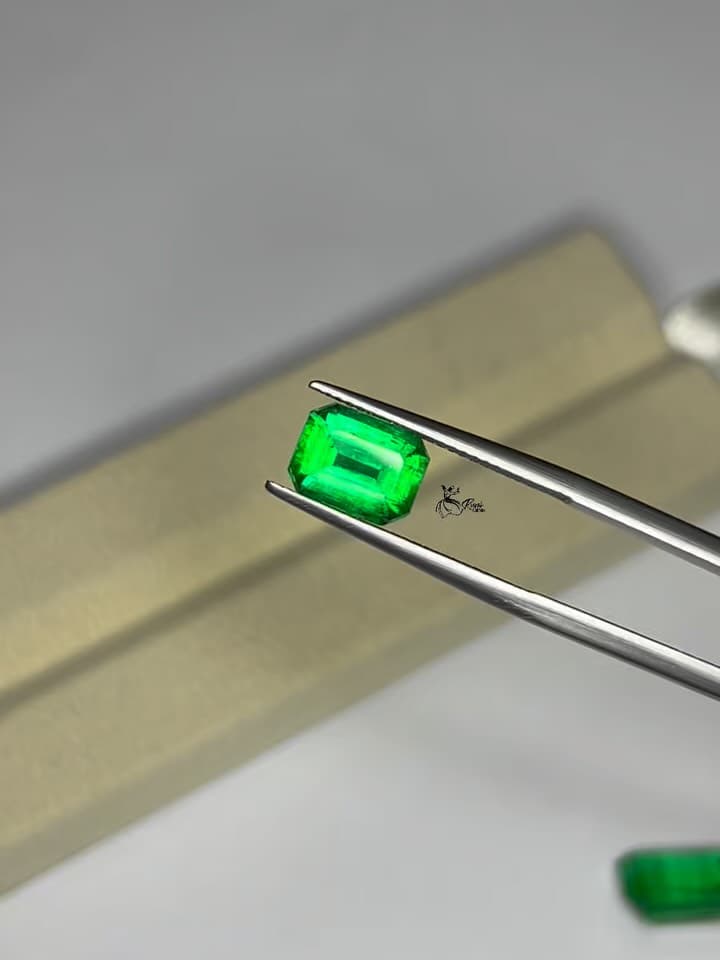 Emerald 0.00 ct