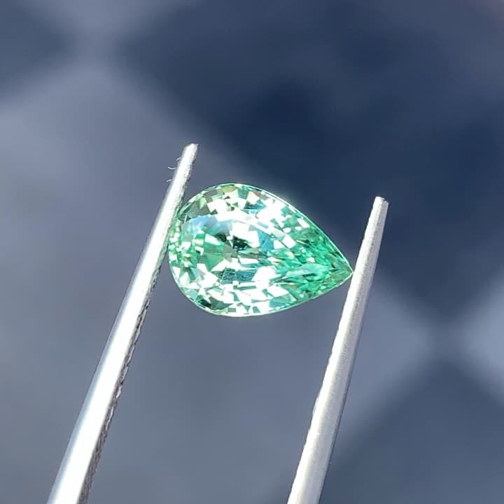 Tourmaline 0.00 ct