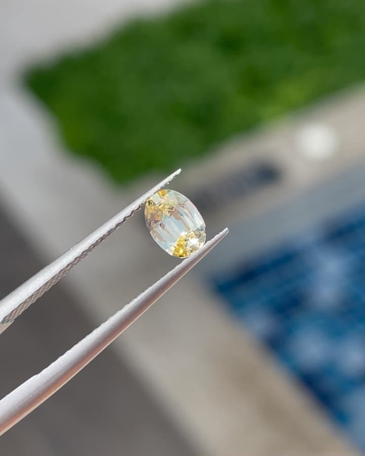 Yellow Sapphire 0.66 ct