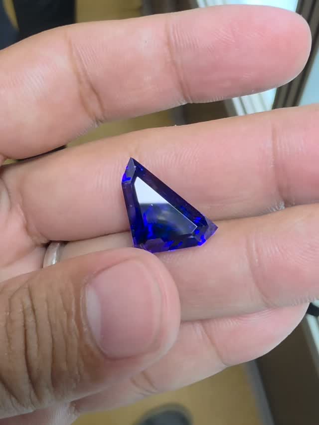 Tanzanite 10.08 ct