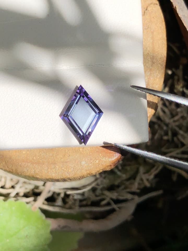 Amethyst 0.00 ct