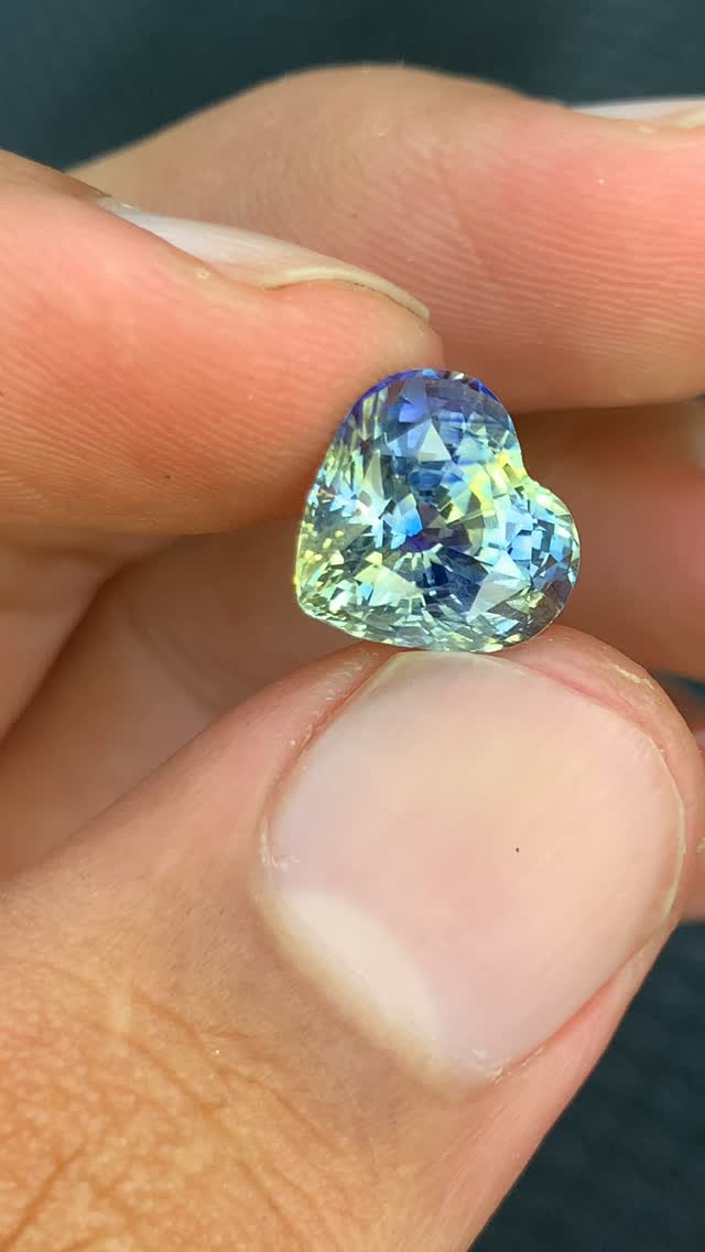 Sapphire 7.02 ct