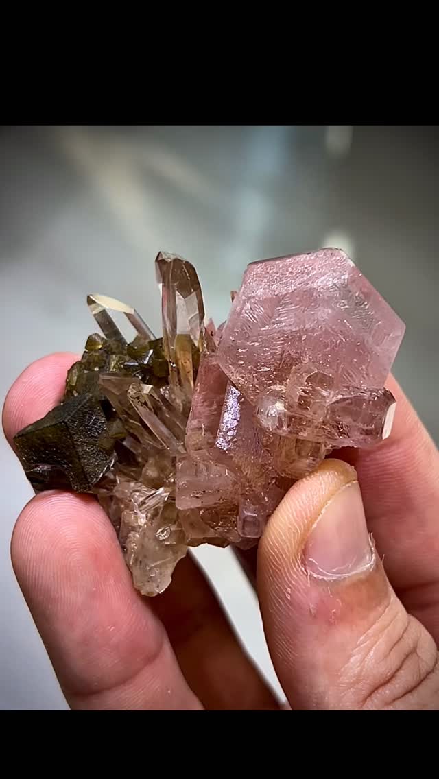 Tourmaline 0.00 ct