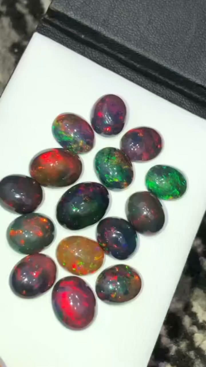 Opal 0.00 ct