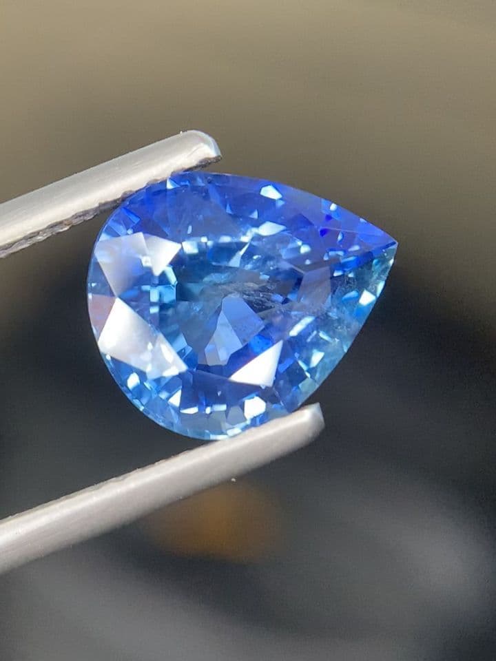 Blue Sapphire 3.57 ct
