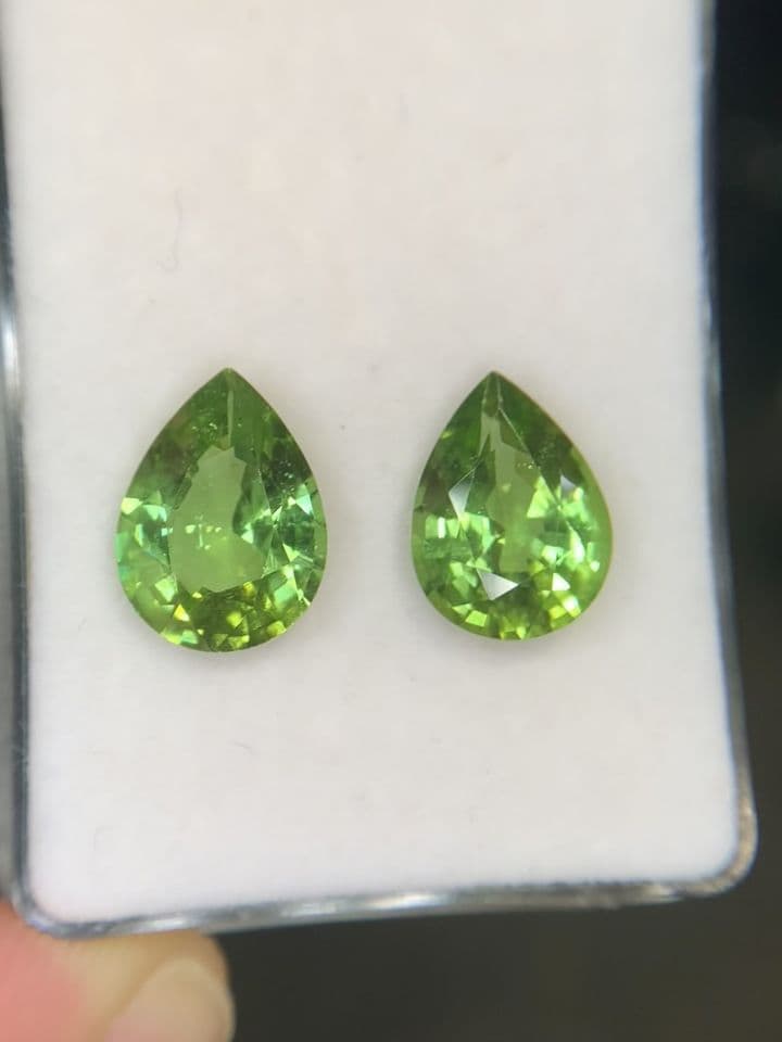 Peridot 9.23 ct