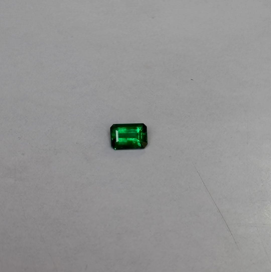 Emerald 3.31 ct