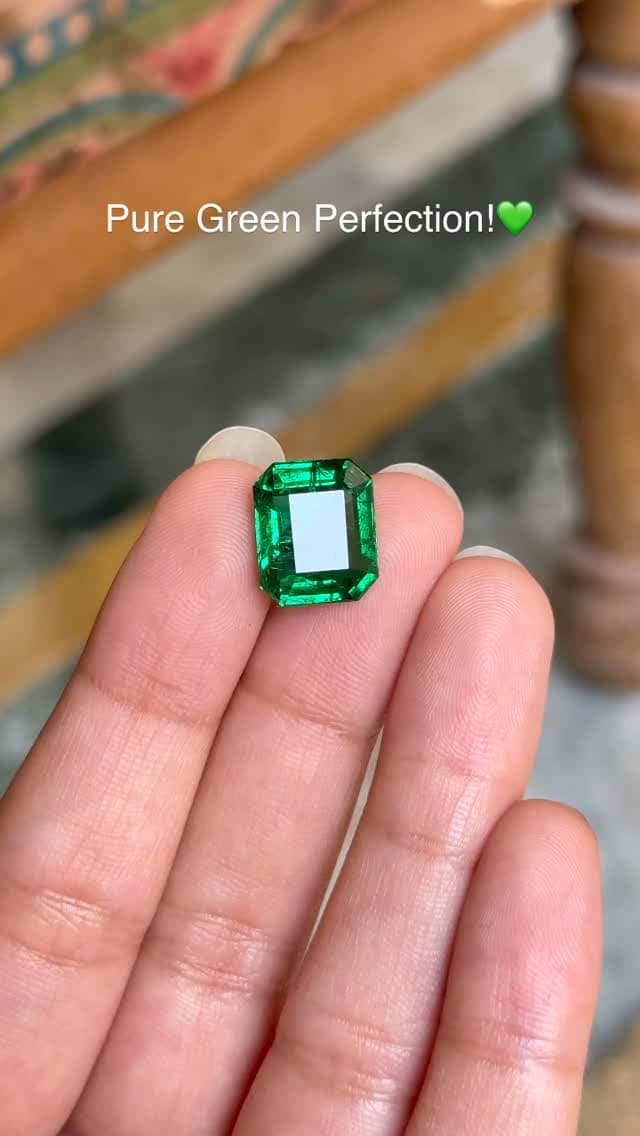 Emerald 5.51 ct